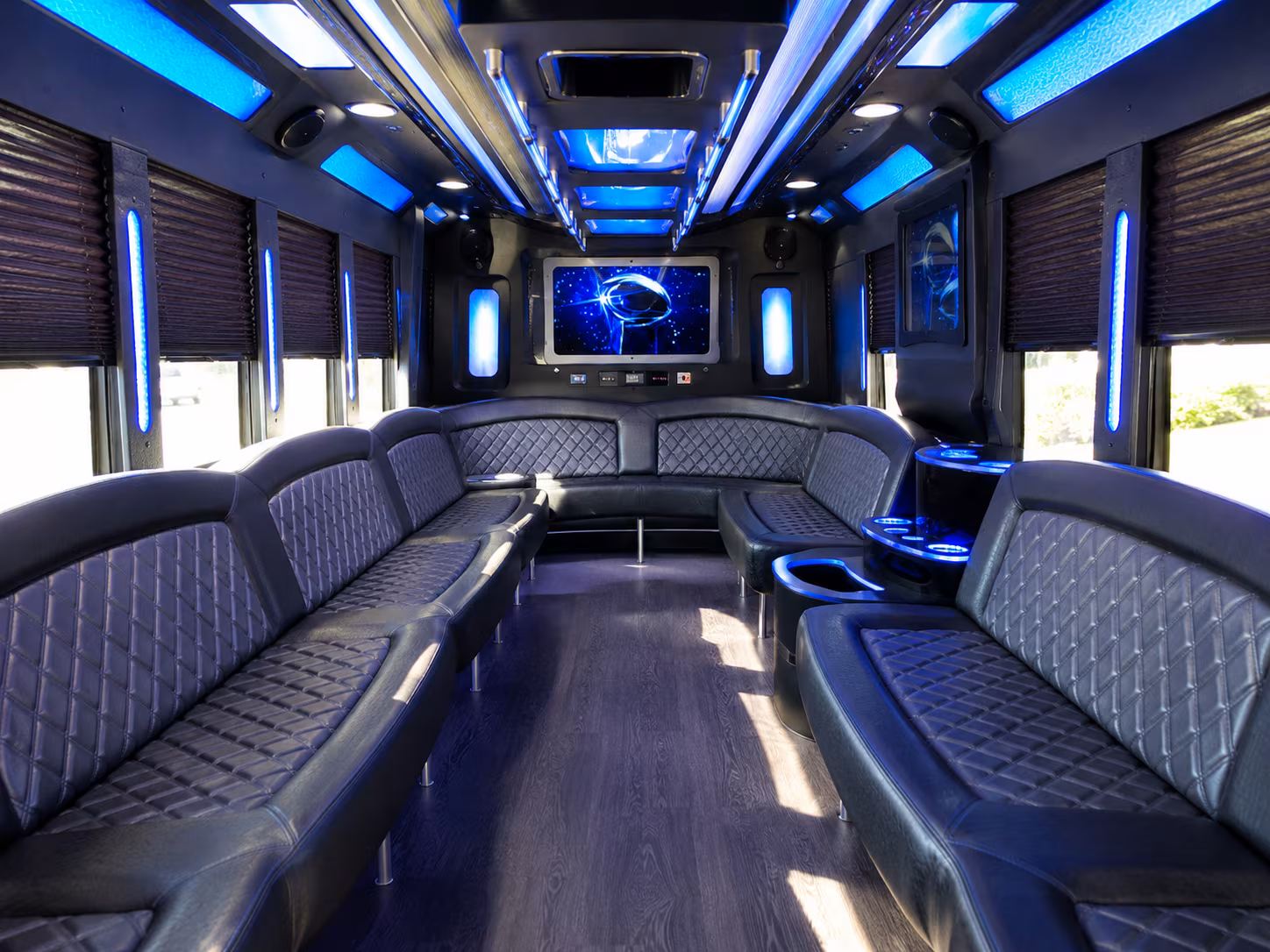 Rent a Bus to Oakland San Francisco Bay Airport