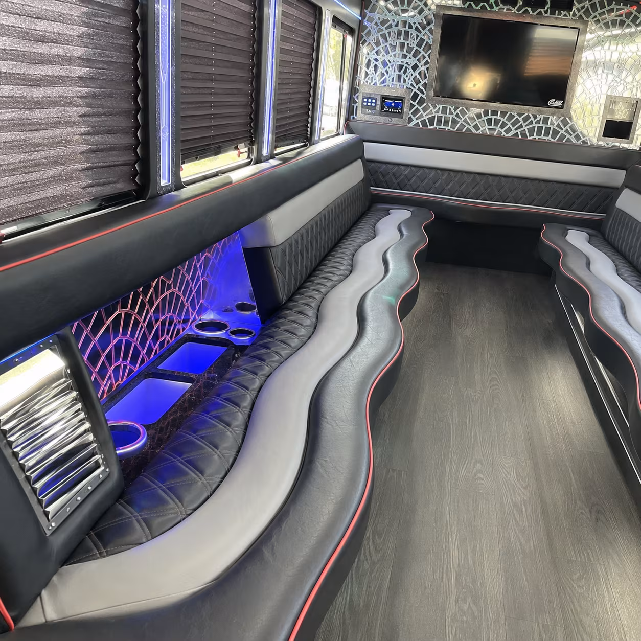Oakland Birthday, Sweet 16, & Quinceañera Transportation party bus exterior